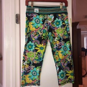 Trina Turk Capri leggings